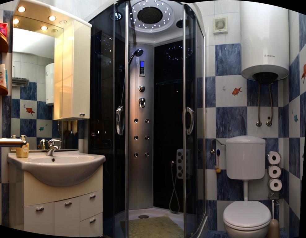 Apartments " Happy Villa " Splitska Phòng bức ảnh